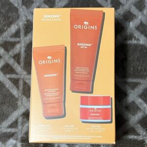 Origins GinZing Skincare Bundle - new - $88 Retail - great basket stuffer idea!